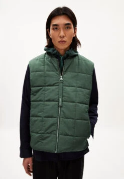 Armedangels Waistcoast Regular Fit Made Of Polyamid Mix (recycled) -Armedangels aabisko boreal01 green