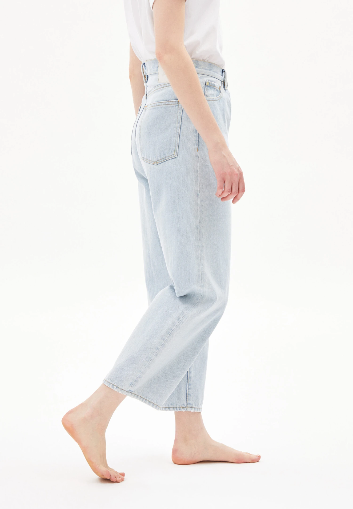 Armedangels Loose Fit High Waist Cropped 7 Armedangels Loose Fit High Waist Cropped - Image 5