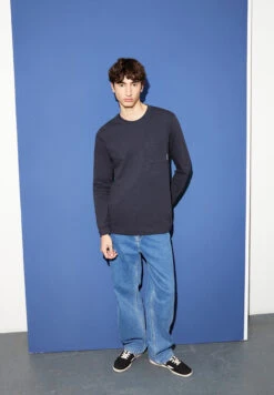 Armedangels Longsleeve Regular Fit Made Of Organic Cotton 10 Armedangels Longsleeve Regular Fit Made Of Organic Cotton -Armedangels baazo flamE night sky01 05