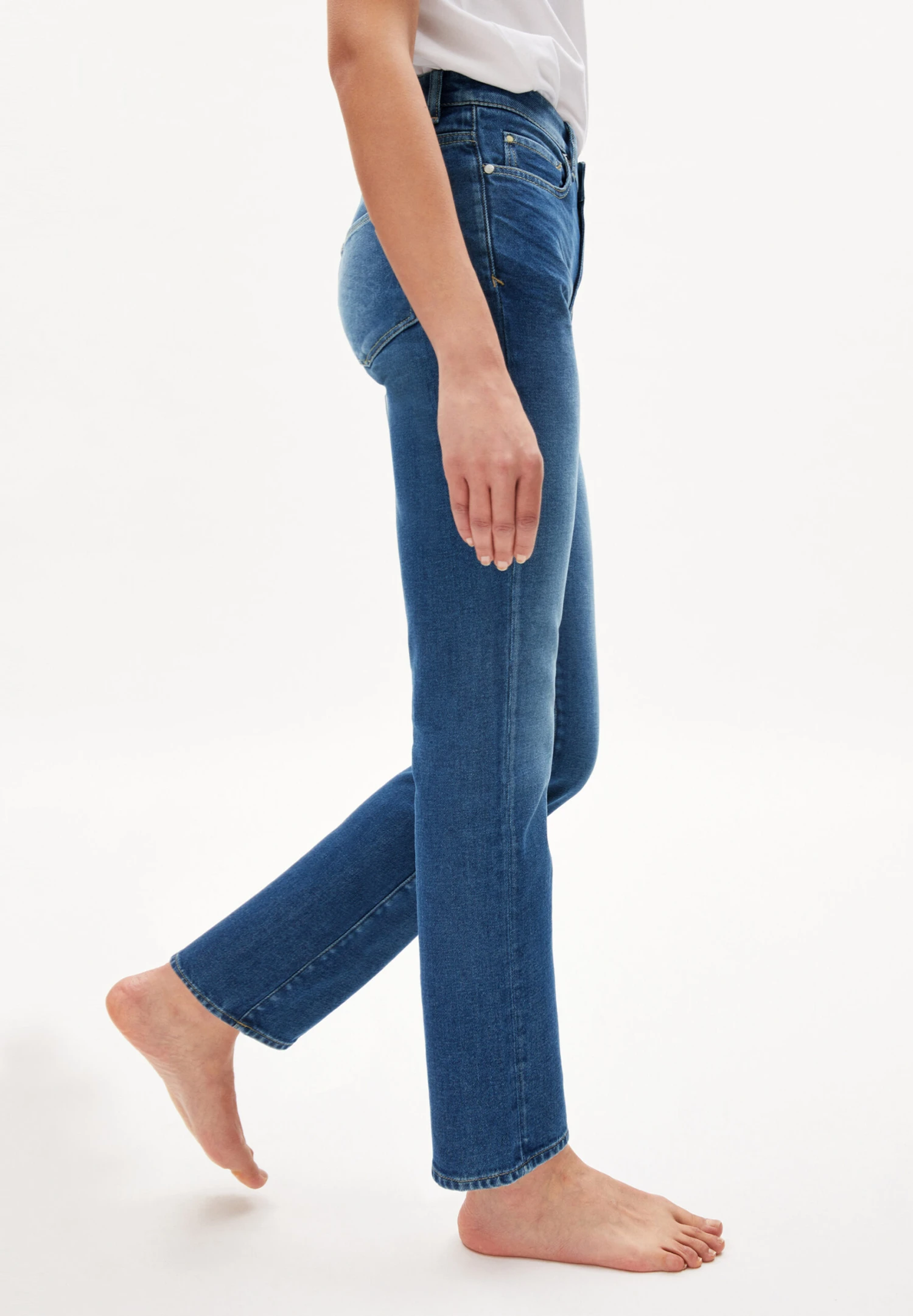 Armedangels Straight Fit Mid Waist Made Of Organic Cotton 7 Armedangels Straight Fit Mid Waist Made Of Organic Cotton - Image 5