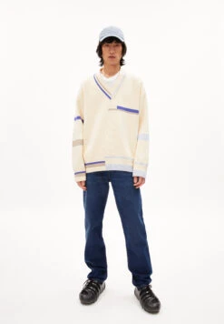 Armedangels Straight Fit Denim Made Of Recycled Cotton -Armedangels dylaano shower01 06