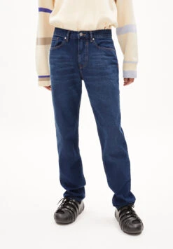 Armedangels Straight Fit Denim Made Of Recycled Cotton -Armedangels dylaano01 shower