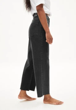 Armedangels Denim High Waist Wide Leg Made Of Recycled Cotton -Armedangels enijaa cropped ebony black01 08