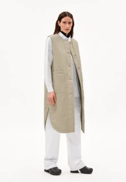 Armedangels Waistcoat Relaxed Fit Made Of Polymide Mix (recycled) -Armedangels gaujaa sand stone01 06