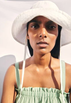 Armedangels Bucket Hat Regular Fit Made Of Organic Cotton Mix -Armedangels haaley lino off white01 08