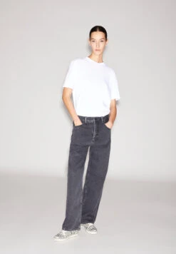 Armedangels Baggy Fit Denim Made Of Organic Cotton 11 Armedangels Baggy Fit Denim Made Of Organic Cotton -Armedangels haayi washed down black 05