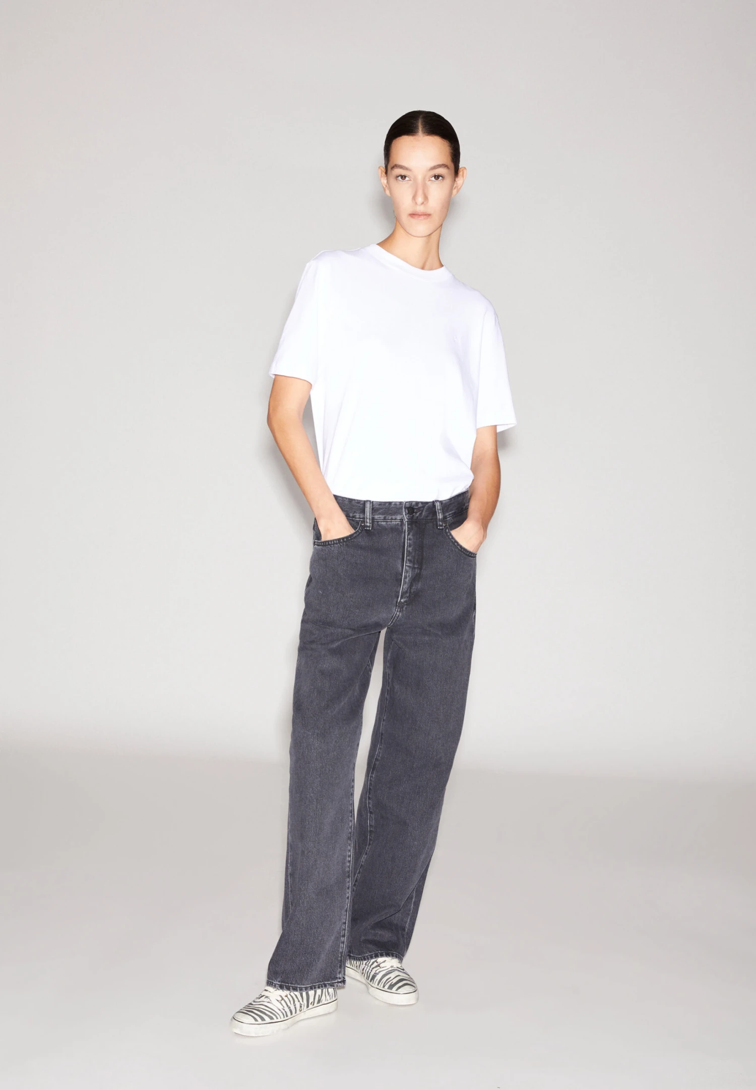 Armedangels Baggy Fit Denim Made Of Organic Cotton 5 Armedangels Baggy Fit Denim Made Of Organic Cotton - Image 3