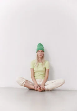 Armedangels Rib-T-Shirt Made Of Organic Cotton Mix -Armedangels kardaa light lime01 05