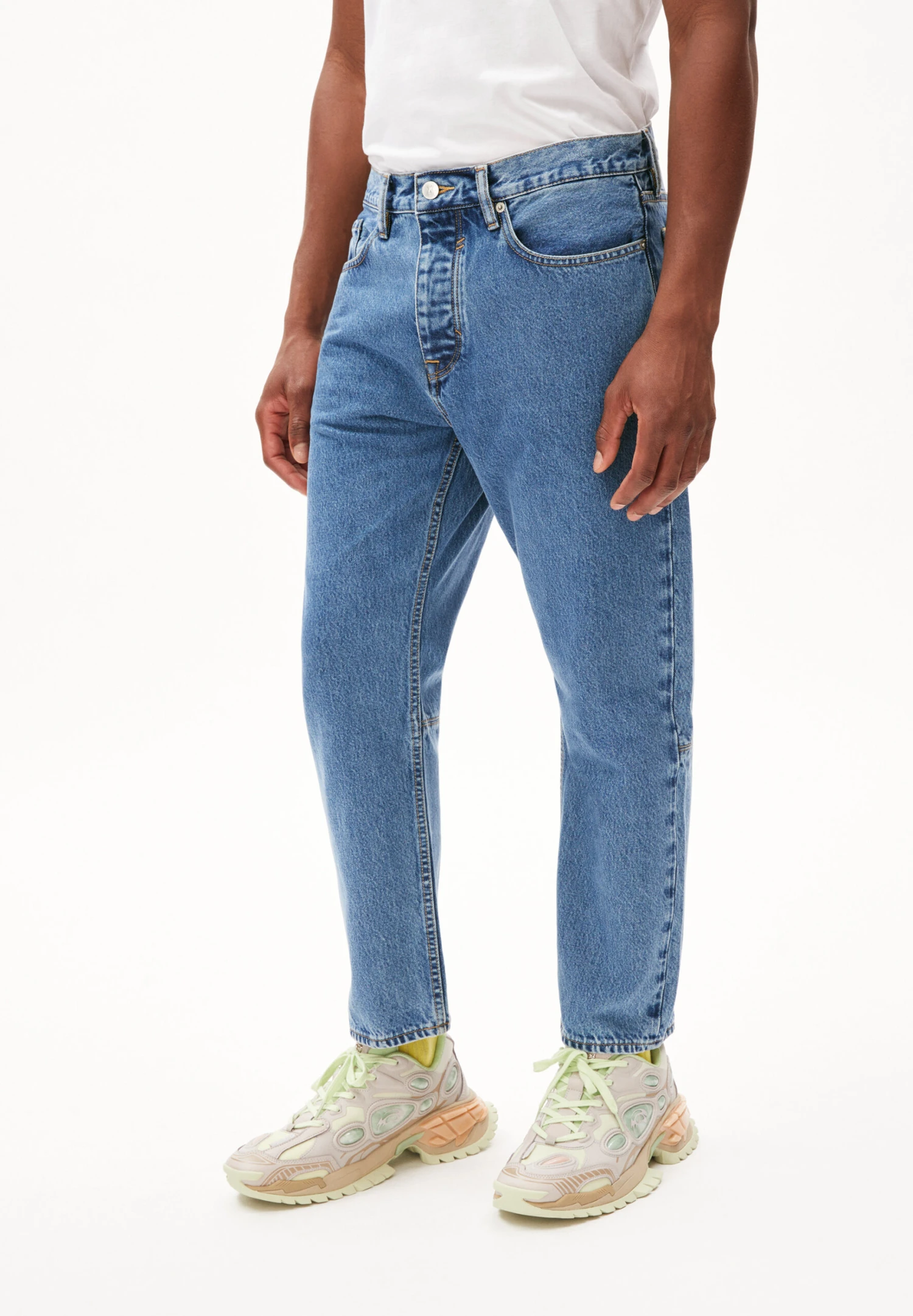 Armedangels Loose Fit Cropped Denim Made Of Organic Cotton 9 Armedangels Loose Fit Cropped Denim Made Of Organic Cotton - Image 7