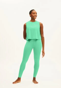 Armedangels Activewear Top Made Of TENCEL™ Lyocell 10 Armedangels Activewear Top Made Of TENCEL™ Lyocell -Armedangels manjaa bright lime indigo01 06