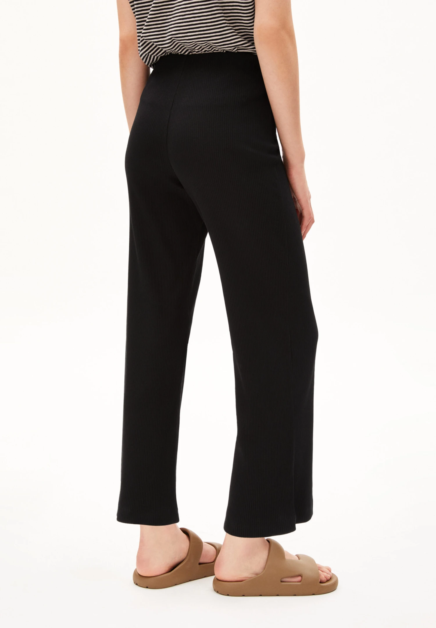 Armedangels Rib-Jersey Pants Slim Fit Made Of Organic Cotton Mix 3 Armedangels Rib-Jersey Pants Slim Fit Made Of Organic Cotton Mix