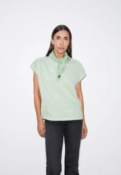 Armedangels T-Shirt Made Of Organic Cotton -Armedangels oneliaa lovely stripes smith green oatmilk01 05