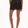 Armedangels Shorts Relaxed Fit Made Of TENCEL™ Lyocell 1 Armedangels Shorts Relaxed Fit Made Of TENCEL™ Lyocell -Armedangels vaanna black01 02